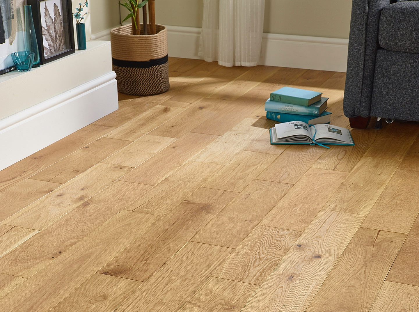 Natural brushed and oiled oak engineered flooring with rich grain and timeless finish, flooring online.