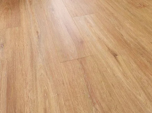 LVT/SPC Flooring in durable SPC construction, scratch-resistant vinyl planks for kitchens and bathrooms.