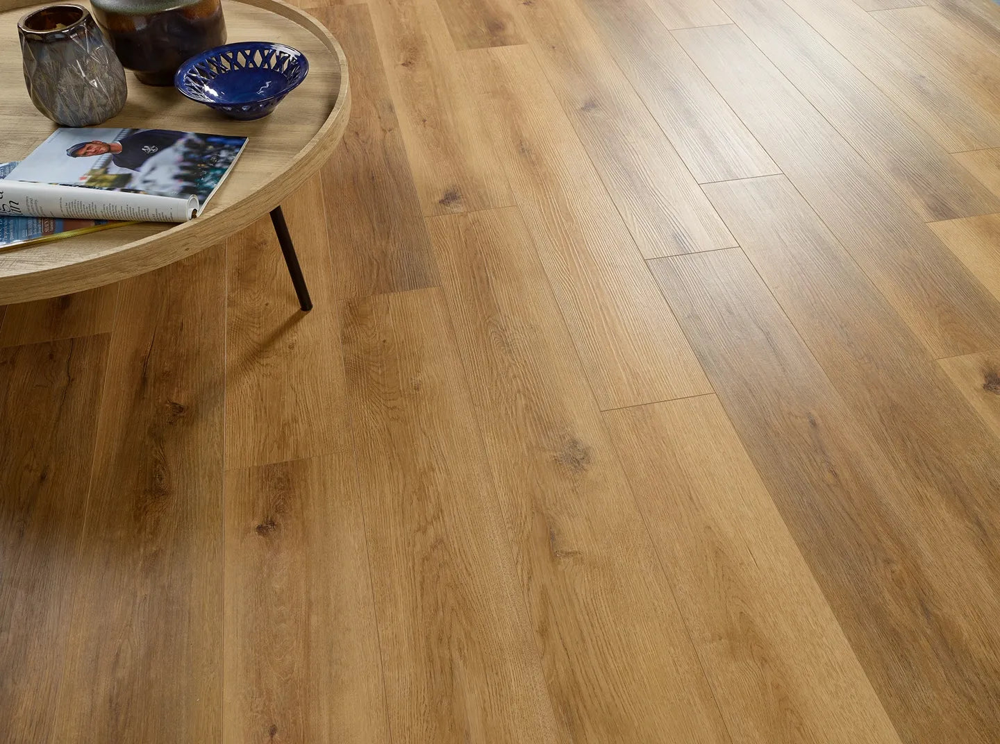Warm oak rigid core vinyl plank flooring with click-lock design for flooring online.