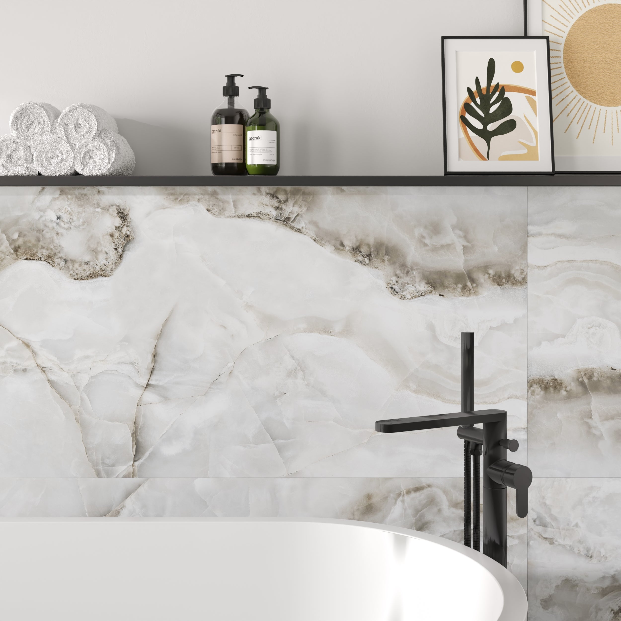 Glossy Astrus Tile: Rich dark grey and white tiles for a bright marble effect