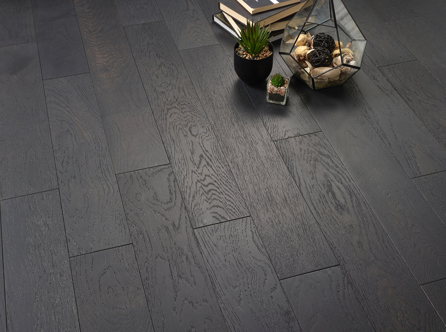 Blackwashed brushed oak engineered wood flooring with lacquered finish for flooring online.