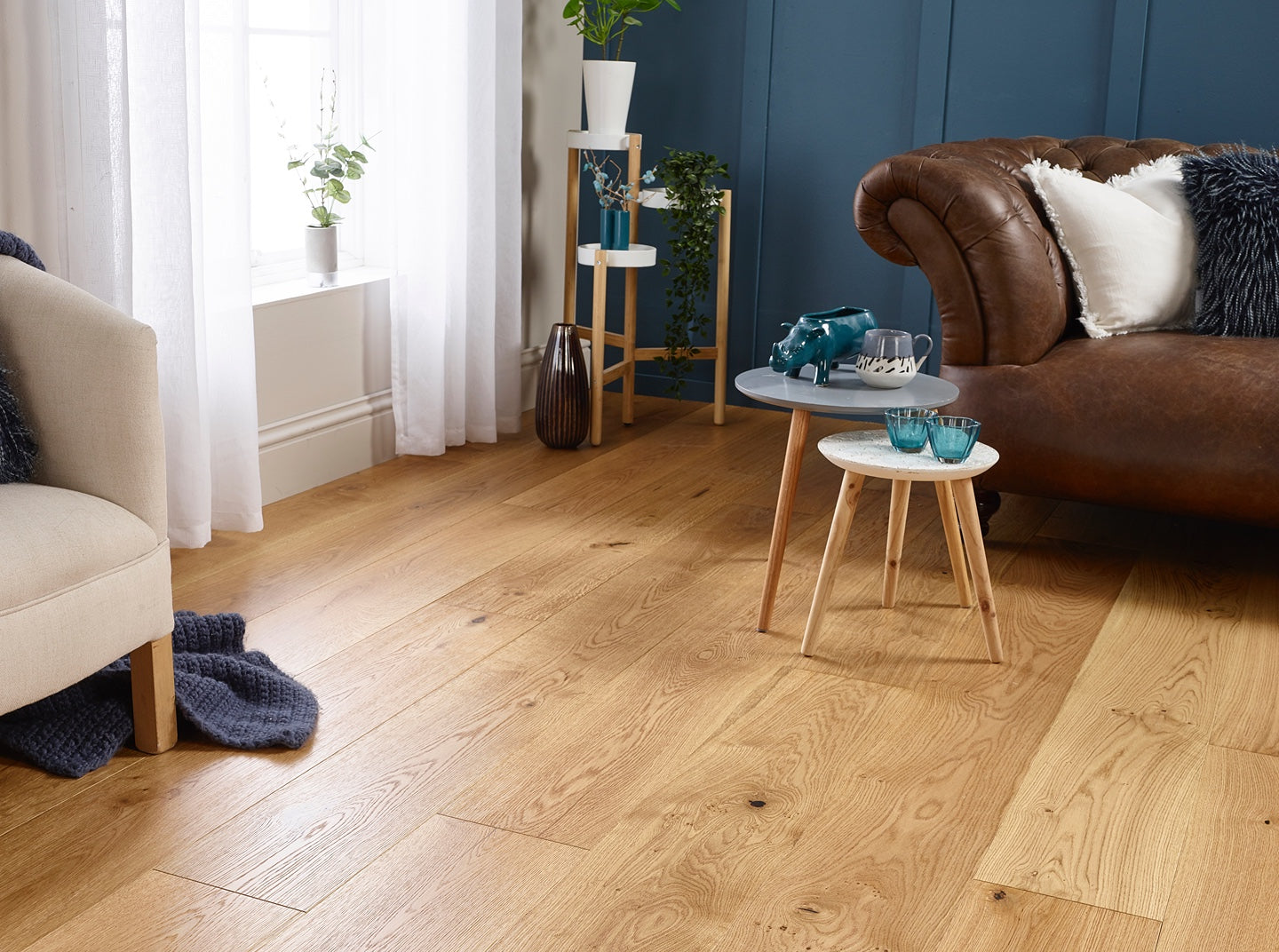 Natural brushed and lacquered oak engineered wood flooring wide plank, Porcelain Wall And Floor Tiles look